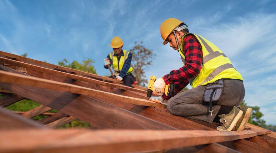 Professional Flat Roofing Installation services in Caryville, FL